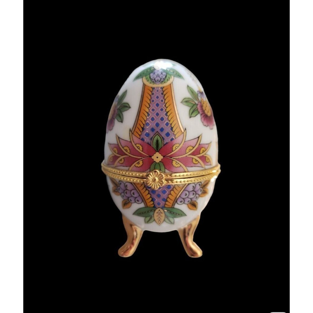 HAND-PAINTED PORCELAIN 3 LEGGED LIDDED EGG-SHAPED TRINKET BOX FLOWERS